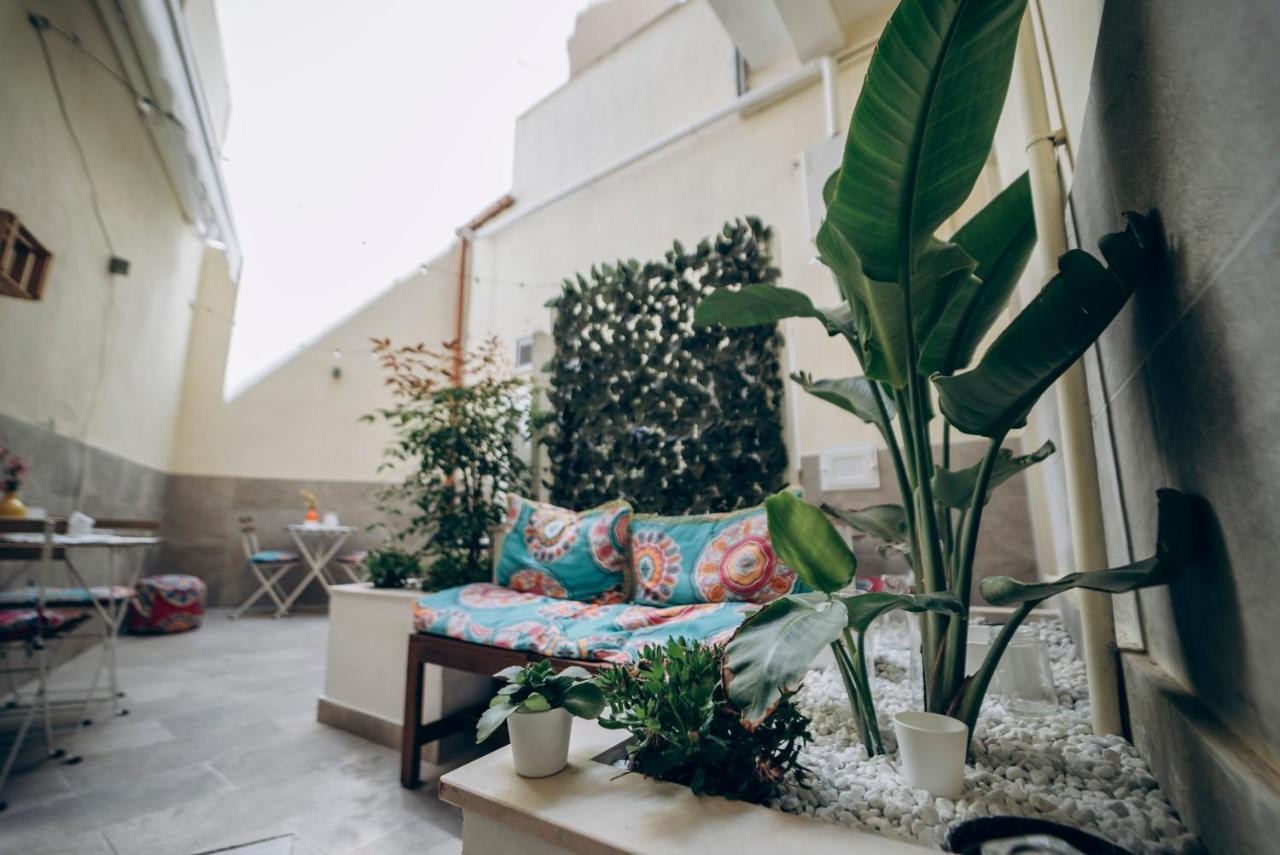 Dimora Fantasia Charme Bed & Breakfast