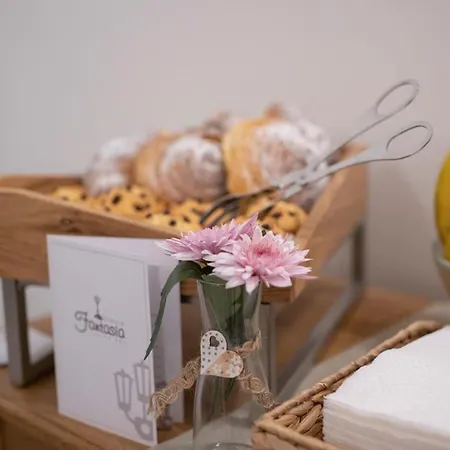 Dimora Fantasia Charme B&B Bari Esterno foto