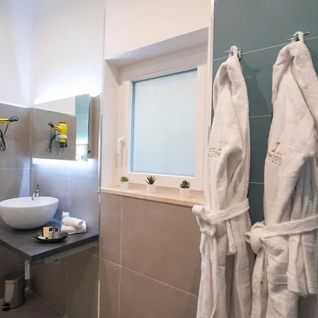 Dimora Fantasia Charme B&B Bari Esterno foto