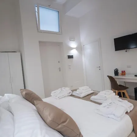 Dimora Fantasia Charme B&B Bari Esterno foto
