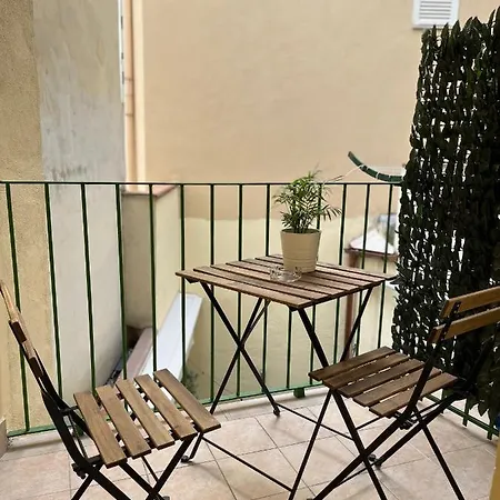 Dimora Fantasia Charme B&B Bari Esterno foto