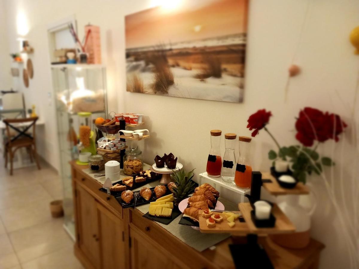 Dimora Fantasia Charme Alojamento de Acomodação e Pequeno-almoço Bari