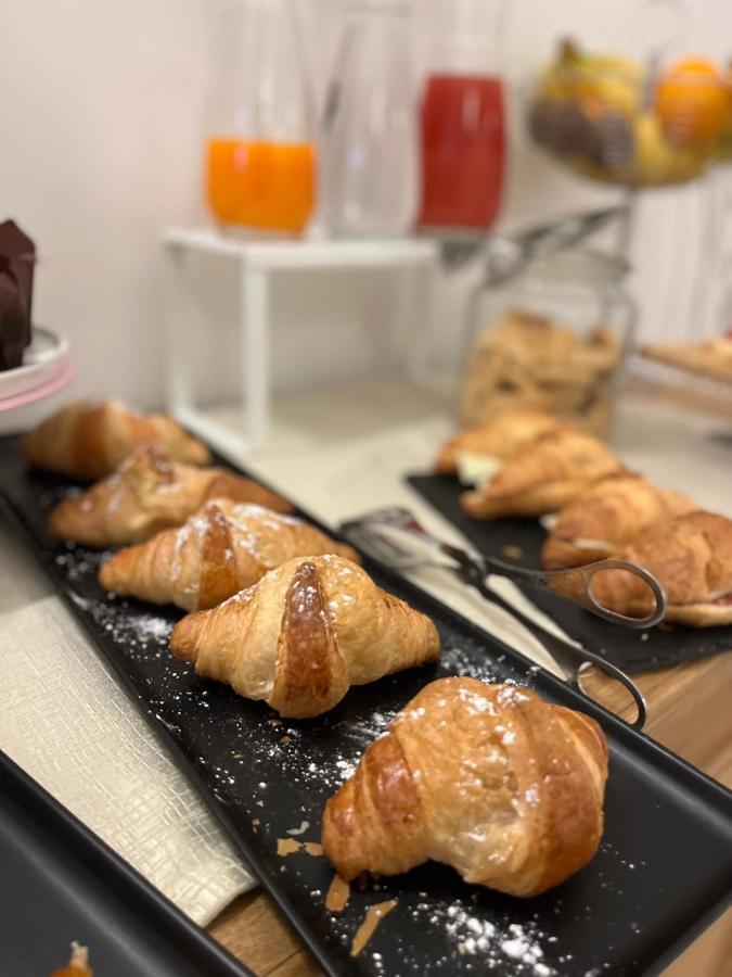 Dimora Fantasia Charme Alojamento de Acomodação e Pequeno-almoço *
